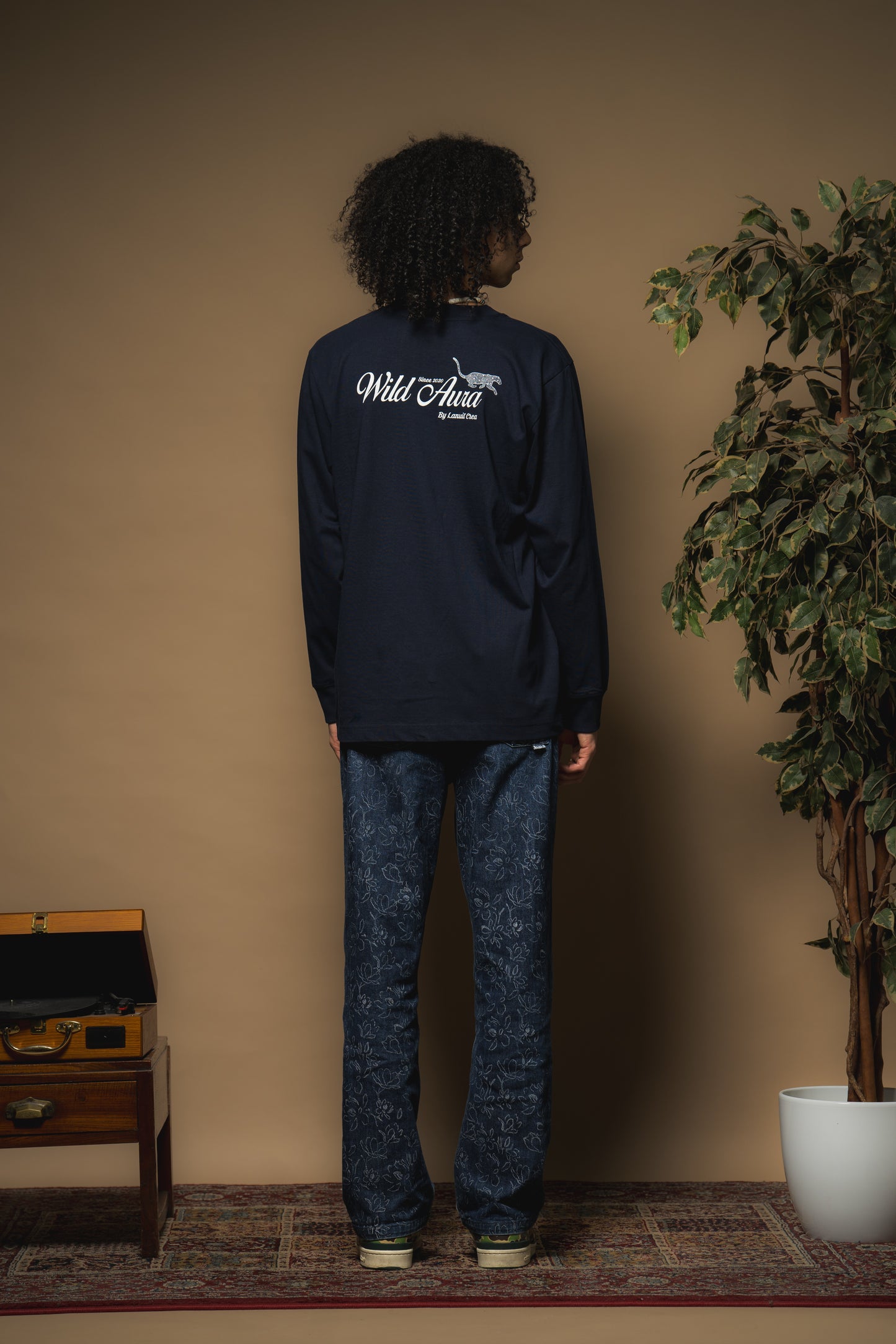 T-SHIRT BLUE NAVY WILD AURA MANCHES LONGUES